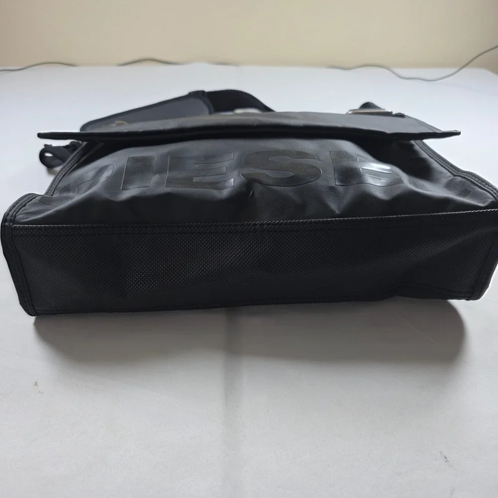 Y2K Diesel Black Nylon Messenger Bag Tonal Logo Utility Crossbody Adj Strap